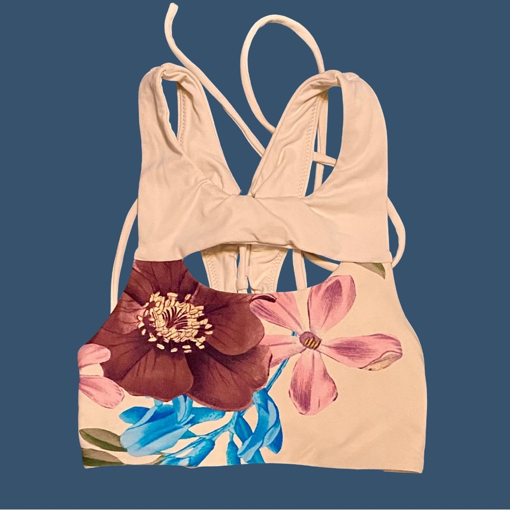 O'NEILL
Women's Vista 365 High Neck Halter Top Floral Cream